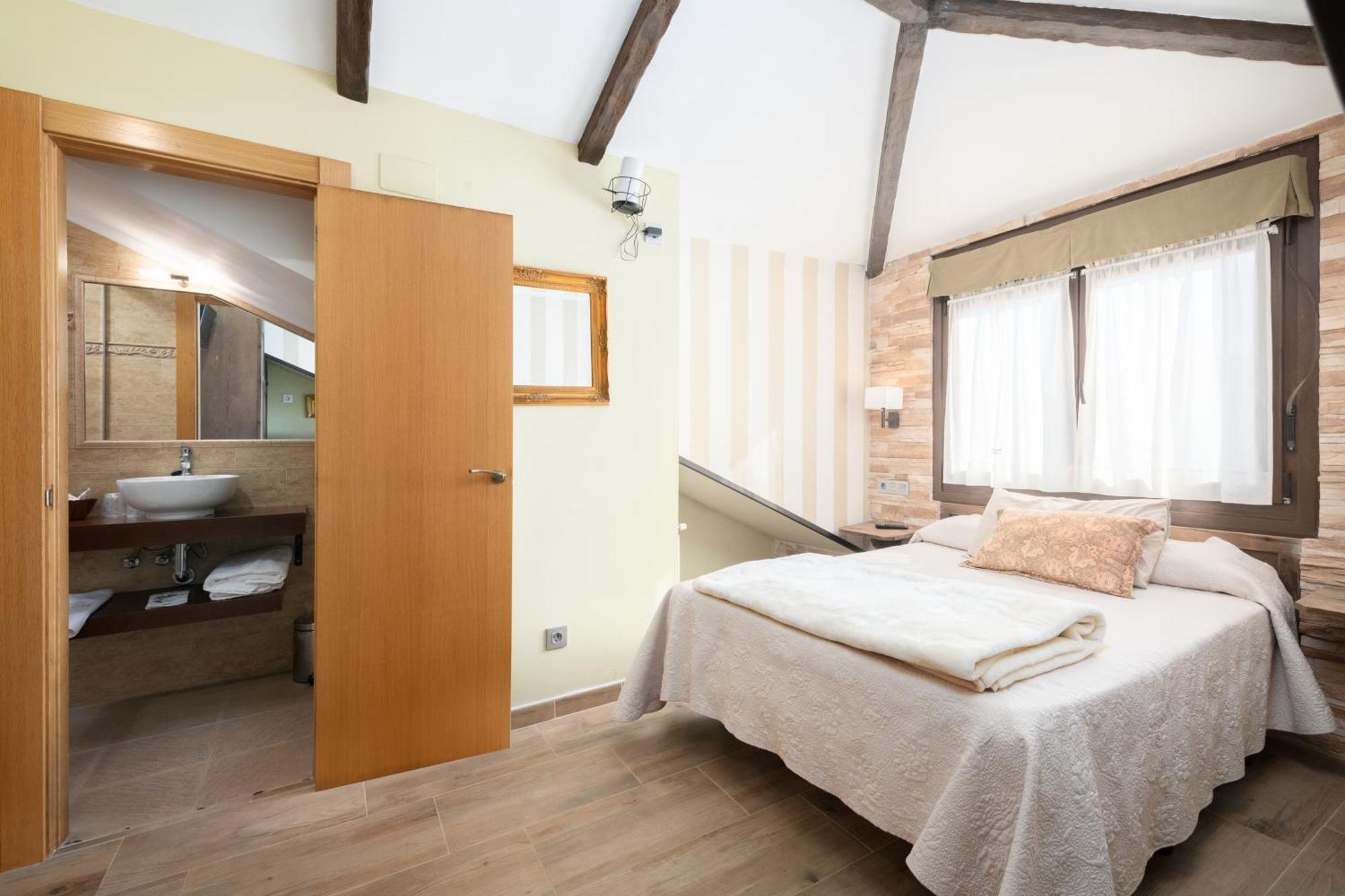 Cimavilla Rooms Gijón Exteriör bild